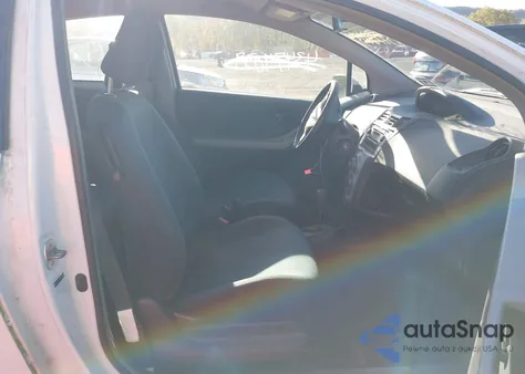 2008 Toyota Yaris z USA, uszkodzony, nr VIN JTDJT923385217242